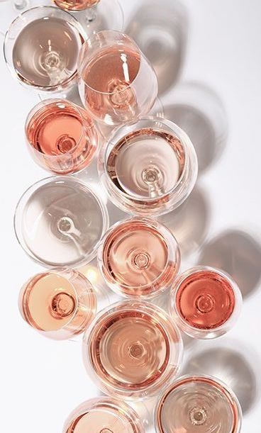 Rosé Wine, Glass Photography, Wine Photography, Rosé Aesthetic, Summer Wines, Pink Wine, Fascinating Facts, Wine Time, Wine Enthusiast