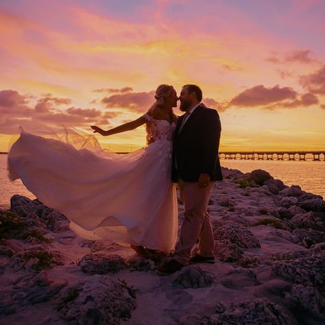 Luke Combs shares another gorgeous photo from his wedding day with wife Nicole. Record Deal, Flying Dress, Best Country Singers, Luke Combs, Two Years Later, Marrying My Best Friend, Cool Countries, Dreamy Wedding, Day Of My Life