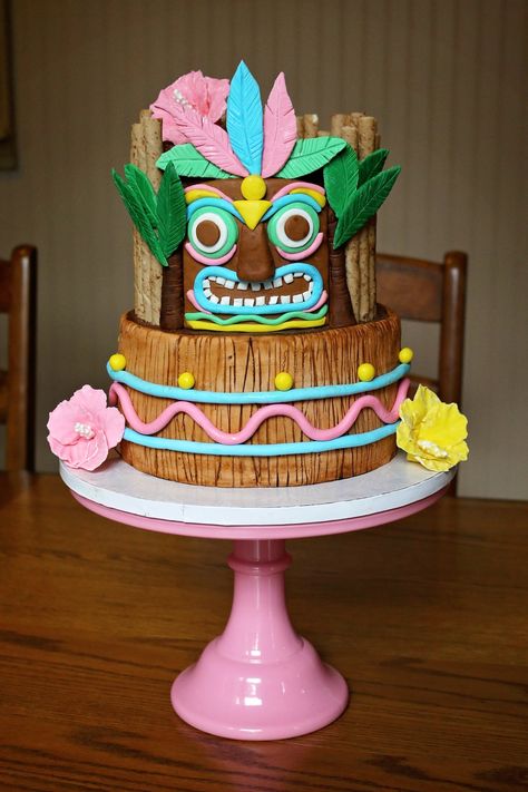 https://flic.kr/p/2nyyFBh | Tiki Cake Hawaii Theme Party Cake, Birthday Cake Hawaiian Theme, Tiki Cake Ideas, Tiki Cakes Birthday, Moana Tafiti Birthday Cake, Tiki Cake, Hawaii Cake, Moana Cake, Stitch Cake