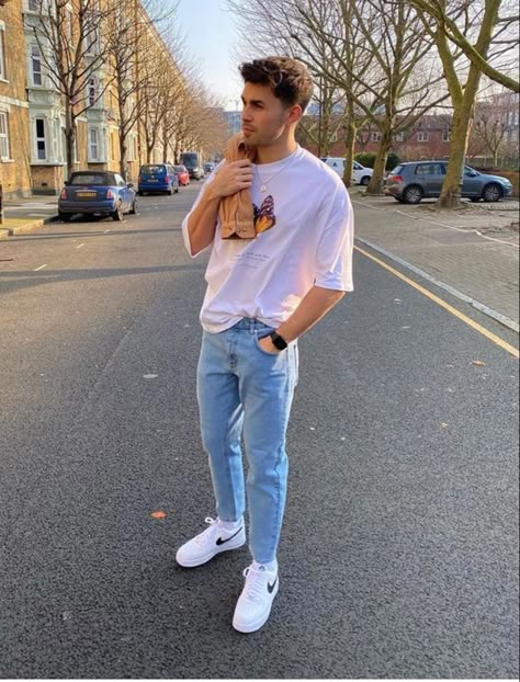 Light Blue Jeans Outfit, Outfit Informal, Rooftop Photoshoot, Guys Fashion Casual, Bass Boosted, Mens Smart Casual Outfits, Jeans Outfit Men, Blue Jean Outfits, Hype Clothing