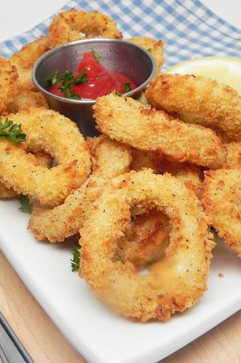 Air Fryer Calamari, Seafood Appetizers Easy, Calamari Recipe, Fried Potato Chips, New Air Fryer Recipes, Calamari Recipes, Fried Calamari, Easy Seafood, Seafood Appetizers