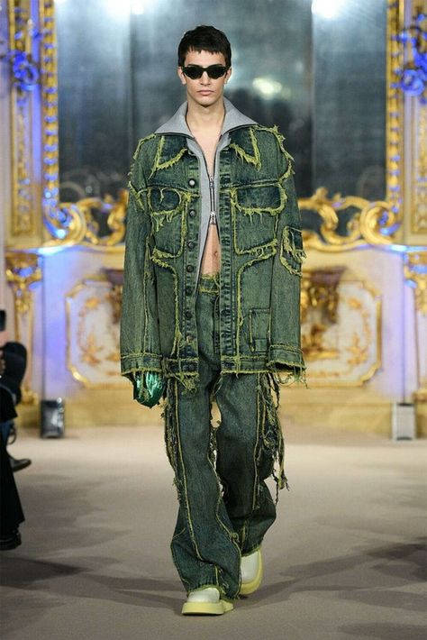 History Of Jeans, Winter 2023 Runway, Dhruv Kapoor, Milan Men's Fashion Week, High Fashion Runway, High Fashion Men, Fashion Runway Show, Mens 90s, Runway Outfits