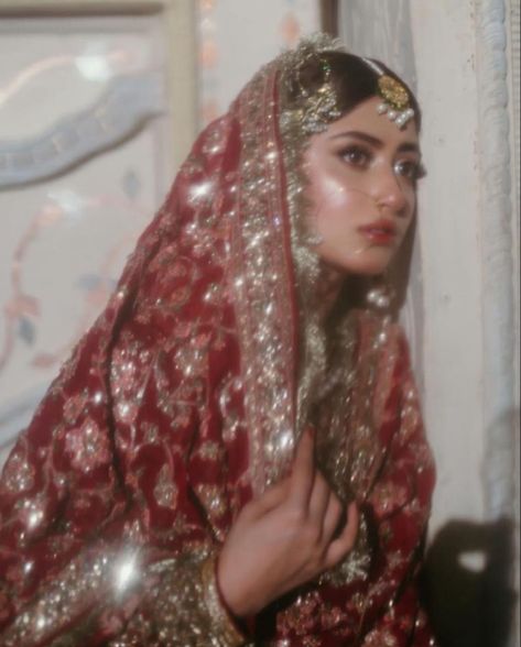 Sajal Ali Wedding, Pakistan Wedding, Red Bridal Dress, Desi Wedding Dresses, Desi Bride, Sajal Ali, Desi Fashion Casual, Bridal Makeup Looks, Pakistani Bridal Wear