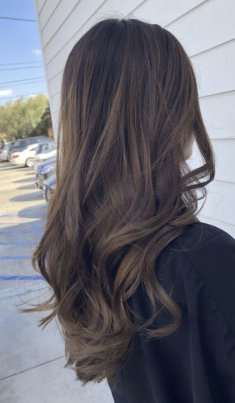 Single process brunette Beautiful Light Brown Hair, Light Brown Hair Color, Beautiful Brown Hair, Brown Hair Shades, Brown Hair Inspo, Brown Hair Color, Hair Color Light Brown, Brown Hair Balayage, Brown Balayage