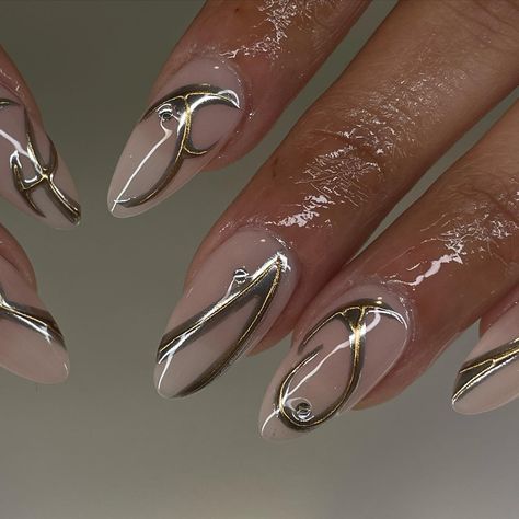 Nail Artwork, Chrome Nails, She Said, Nails Nails, Nail Trends, Nail Tech, Gold And Silver, Nail Ideas, Nail Inspo