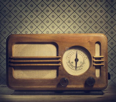 Vintage Radio. Antique radio on retro background , #SPONSORED, #Antique, #Radio, #Vintage, #background, #retro #ad World Map With Compass, Old American Flag, Retro Typewriter, Classic Glamour, Classic Clocks, Old Warehouse, Radio Vintage, Broken Window, Antique Radio