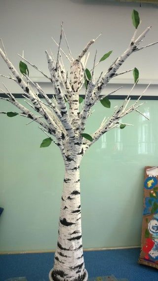 Classroom Trees, Making A Tree, Paper Mache Tree, Classroom Tree, Cardboard Tree, Tree Props, Earth Day Projects, Wooden Spice Rack, Wooden Rolling Pin