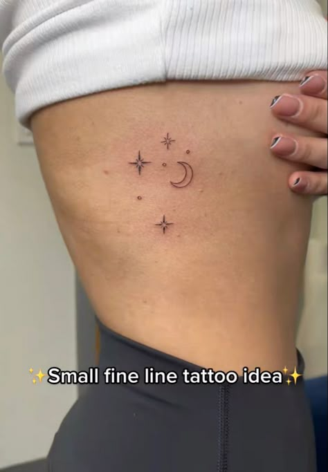 Start And Moon Tattoo, Small Tattoo Moon And Star, Moon And Stars Tattoo Ribs, Stars Tattoo Ribs, Fineline Moon Tattoo, Minimal Moon And Star Tattoo, Fine Line Moon Tattoo, Moon And Stars Tattoo, Moon Ans Star Tattoo