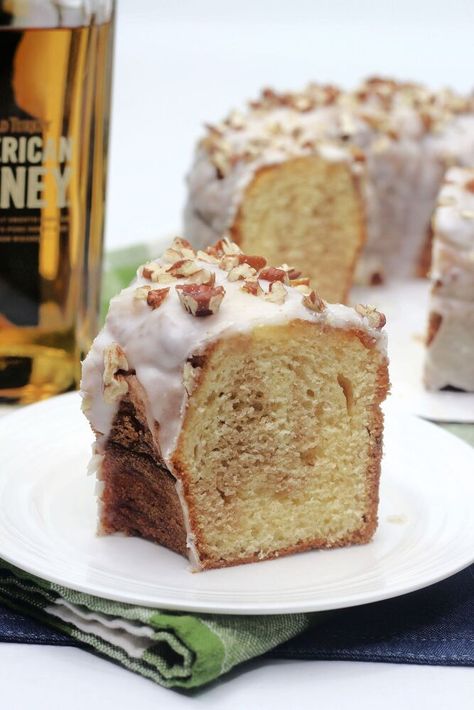 This wicked whiskey bundt cake is definitely a must-try dessert. If you aren’t big on having whiskey in your recipe there are a few ideas of whiskey substitutes I will share below. If you aren’t opposed to adding the whiskey then this recipe will be a different choice to bring to a party for adults. If you need a recipe for a cake for the kids, try this one The Most Delicious Boston Creme Pie Cake.The biggest amount of whiskey in this recipe is in the glaze. The small amount in the cak Whiskey Bundt Cake, Southern Cake Recipes, Whiskey Cake Recipe, Boston Creme Pie, Donut Bread Pudding, Boozy Cakes, Whiskey Glaze, Creme Pie, Old Fashioned Whiskey