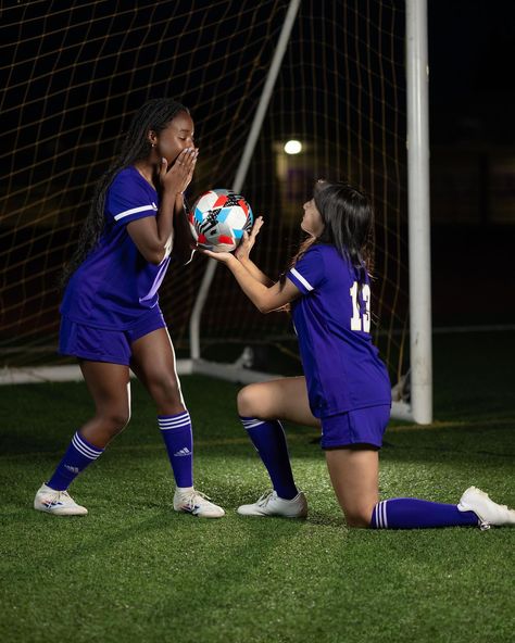 MEDIA DAY ‘24 . . . #soccer #mediaday #fypシ #fyp Soccer Photos To Recreate, Cool Soccer Team Pictures, Duo Soccer Poses For Pictures, Soccer Team Photo Ideas, Soccer Duo Pictures, Duo Soccer Poses, Soccer Pictures With Friends, Soccer Pics Ideas, Soccer Mom Fit