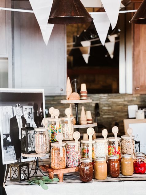 Ice Cream Bar Wedding Reception, Ice Cream Toppings Bar, Ice Cream Party Bar, Wedding Ice Cream Bar, Ice Cream Wedding, Ice Cream Station, Bar Wedding Reception, Toppings Bar, Ice Cream Sunday