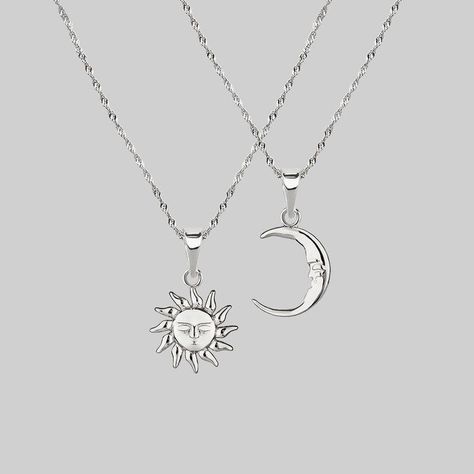 Anders Dragon Age, Chain Chokers, Regal Rose, Photography Jewelry, Sun And Moon Necklace, Moon Necklace Silver, Gold Moon Necklace, Necklaces Chain, Layering Necklaces