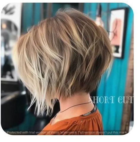 Medium Bob With Fringe Shoulder Length, Short No Layers Haircut, Short Hair Choppy Layers, Short Length Haircut With Bangs, Choppy Shoulder Length Hair, Short Aline Bob, Haircuts For Thick Straight Hair, Short Choppy Bob, Short Inverted Bob Haircuts