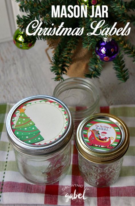 Free printable mason jar lid labels for #Christmas help make easy homemade #gifts for the holidays. Fill with homemade treats and add a bow! Jar Printable, Diy Christmas Treats, Mason Jar Christmas, Christmas Treats For Gifts, Christmas Help, Mason Jars Labels, Easy Homemade Gifts, Label Christmas, Christmas Mason Jars