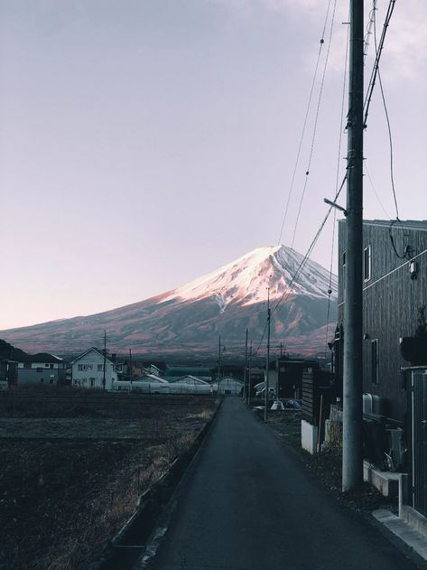 Here are 3 reasons to travel to the rural side of japan. These Japanese rural towns present great destinations and unforgettable experiences. Japanese Countryside, Japanese Town, Japanese Village, Japan Country, Tokyo Japan Travel, Nara Japan, Japanese Travel, Mont Fuji, Backpacking Asia