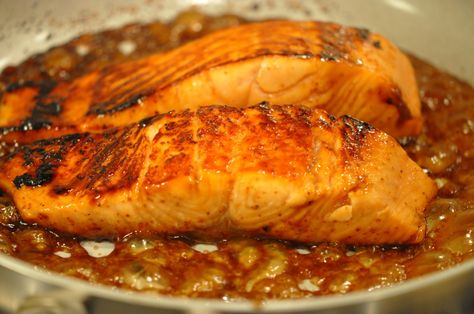 fresh salmon recipes Honey Glazed Salmon Recipes, Glazed Salmon Recipes, Fresh Salmon Recipes, Quick Salmon Recipes, Honey Glazed Salmon Recipe, Quick Salmon, Honey Glazed Salmon, Salmon Glaze Recipes, Mustard Salmon