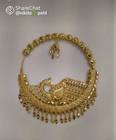 Nathunia Gold Design, Latest Gold Mangtika Designs, Gold Nathni Designs, Garhwali Nath Designs Gold, Kamarbandh Jewellery Silver Bridal, Gold Kamarband Indian Bridal, Nathiya Bridal Gold Design, Nath Gold Design, Nose Ring Designs Bridal