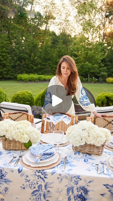 Basket Centerpieces, Flower Basket, Table Centerpieces, Graduation Party, Hydrangea, Tablescapes, Placemats, Special Occasion, Napkins