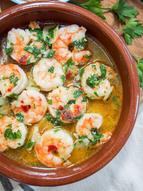 Spanish Garlic Shrimp, Spanish Dinner, Tapas Dinner, Spanish Tapas Recipes, Tapas Dishes, Spain Food, Tapas Recipes, Spanish Cuisine, Spanish Dishes