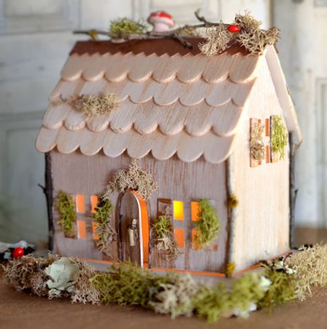 Tim Holtz Village, Popsicle Stick Art, Popsicle Stick Crafts House, Cardboard Houses, Woodland Cottage, Small Wooden House, Holiday Hostess Gifts, Glitter Houses, Paper House