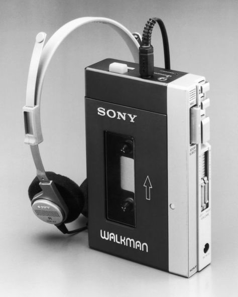 10 most influential headphones – in pictures Retro Headphone, Sony Walkman, Old Technology, Retro Gadgets, Cassette Player, Vintage Electronics, Music Stuff, Christmas Present, Things To Buy