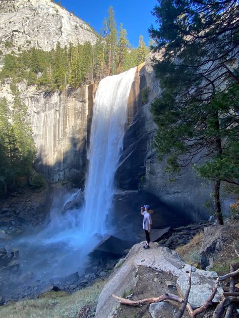 Goals Photography, Film Cam, Vernal Falls, Iceland Photos, California Trip, Insta Photos, Dream Summer, Outdoor Aesthetic, Hiking National Parks