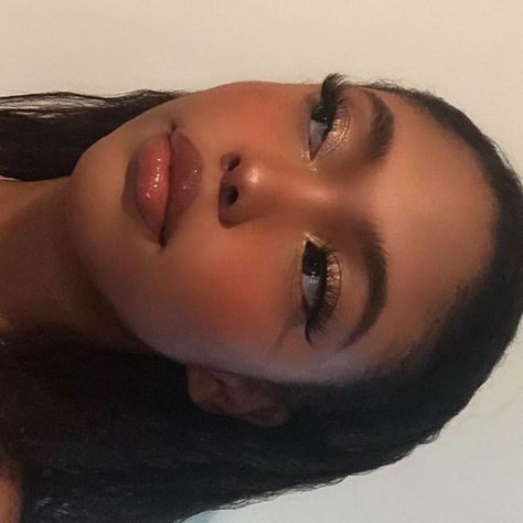 Pink Eyeliner, Mekap Mata, Brown Girls Makeup, Soft Makeup Looks, Makeup For Black Skin, Brown Skin Makeup, Smink Inspiration, Eyeliner Makeup, Cute Makeup Looks