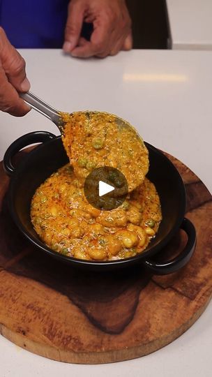 1.8M views · 7.9K reactions | Halwai Style Khoya Matar Makhana | Halwai Style Khoya Matar Makhana | By Cook Pro 6 | Facebook Makhana Recipe, Khoya Recipe, Vegetarian Snacks, Indian Food Recipes Vegetarian, Recipes Vegetarian, Indian Recipes, Indian Food, Indian Food Recipes, Vegetarian Recipes