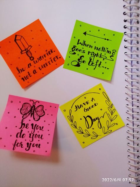 Stick Notes Quotes, Motivational Quotes On Sticky Notes, Stick Notes Ideas Wall Study, Sticky Notes Aesthetic Drawing, Sticky Notes Quotes Aesthetic, Cute Sticky Notes Quotes, Sticky Notes Motivation Wall, Stick Notes Ideas Wall, Sticky Notes Wall Decor