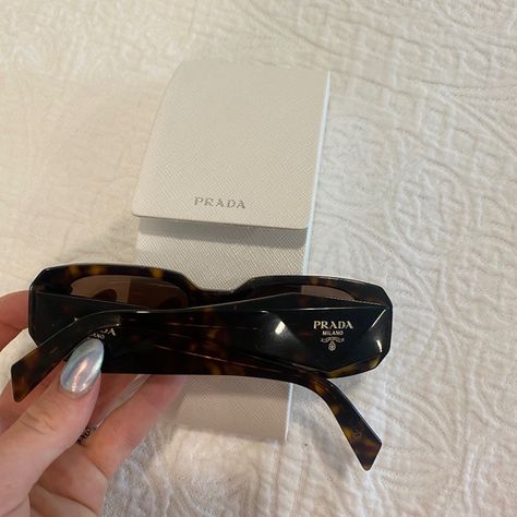 Prada Symbole sunglasses in brown tortoise Kim K Sunglasses, Prada Symbole Sunglasses, Prada Sunnies, Sunglasses Rectangular, Widget Board, Prada Accessories, Prada Eyewear, Prada Sunglasses, Glasses Sunglasses