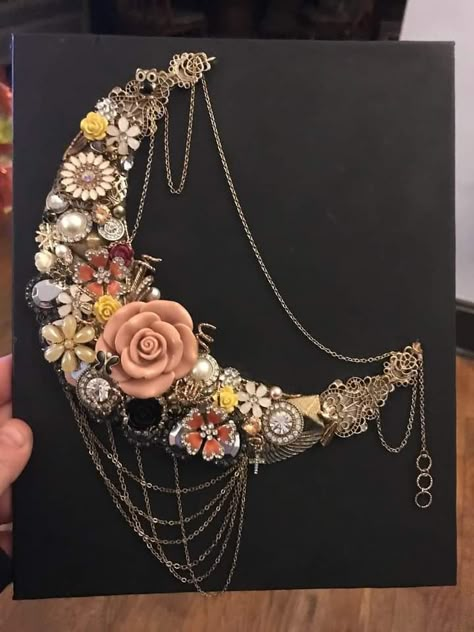 Brooches Display Ideas, Old Costume Jewelry Crafts, Wall Art Using Old Jewelry, Projects Using Old Costume Jewelry, What To Do With Old Costume Jewelry, Crafts With Old Dishes, Costume Jewelry Art Pictures, Crafts With Old Jewelry Diy Projects, Vintage Jewelry Heart Art