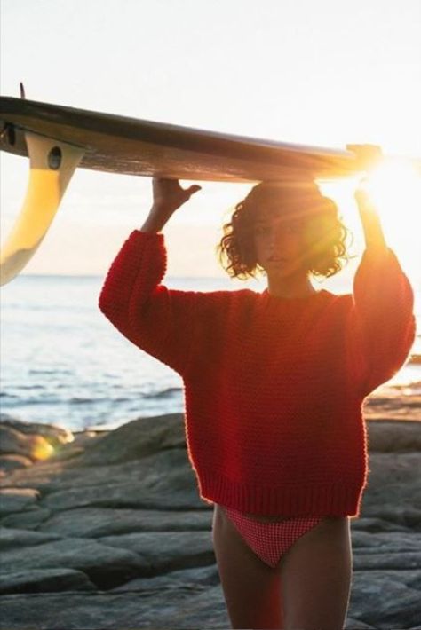 Friends Surfing, Aussie Beach, Surfer Vibes, Bali Surf, Bff Friends, Female Surfers, Golden Colorado, Surf Vibes, Roxy Surf