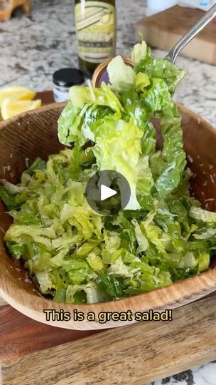 Crunchy Lemon Parmesan Salad, Lemon Parmesan Salad, Viral Salad, Lettuce Salads, Parmesan Salad, Lemon Salad, Food Salad, Crunchy Salad, Lettuce Salad