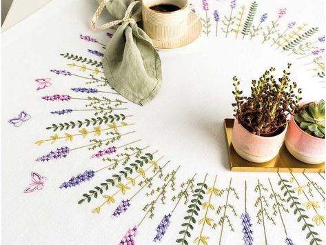 Rectangular Embroidery Designs, Tablecloth Embroidery Pattern, Tablecloth Embroidery Ideas, Embroidery Tablecloth Pattern, Table Cloth Embroidery Handmade, Table Cloth Embroidery, Embroidery Table Cloth, Tablecloth Embroidery, Lavender Embroidery