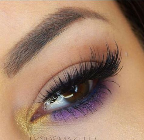 Lakers colors Lsu Makeup, Lakers Makeup, Lakers Colors, Lakers Girls, Natural Glam Makeup, Lakers Game, Natural Glam, Makeup Game, Day Makeup