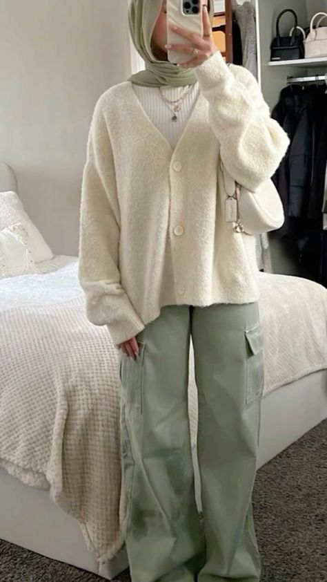 Green Cardigan Outfit Hijab, Mint Green Sweater Outfit Winter, Outfits With Light Green Pants, Sage Green Hijab Outfit, Green Pants Outfit Hijab, White Hijab Outfit Casual, Sage Green Trousers Outfit, Sage Green Pants Outfits, Ootd Cargo Pants Hijab