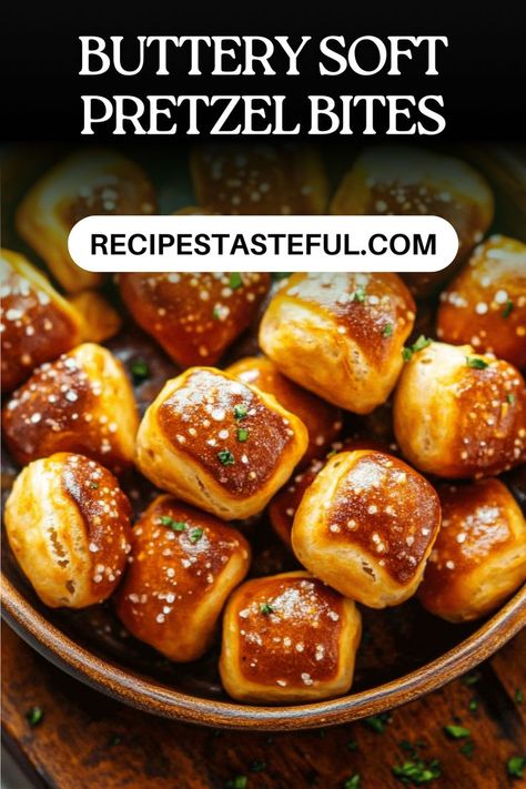 This homemade soft pretzel bites recipe is quick, easy, and requires just about an hour to make. Perfect for snacking, with ingredients you likely already have on hand! Copycat Auntie Anne’s Pretzel Bites, Pretzel Balls Recipe, Homemade Mini Pretzels, Savory Snacks Easy Quick, Pretzel Bread Recipe, Heart Snacks, Soft Pretzel Bites Recipe, Homemade Soft Pretzel Bites, Pretzel Bites Recipe