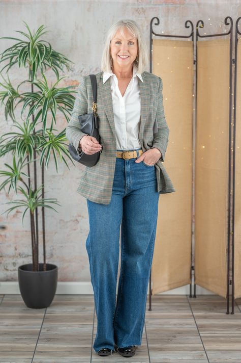 Most Wearable Fall Fashion Trends for Women Over 50 - 2022 - Dressed for My Day Women’s Fall Dresses 2022, Jeans Fall 2022 Trends Women, Casual Outfits For Retired Women, Grandma Outfit Aesthetic, Middle Aged Women Fashion, 2022 Fall Fashion, Mom Inspo, Mama Fashion, Dressed For My Day