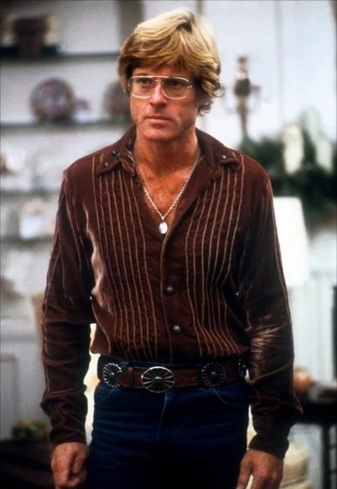 Robert Redford 70s Actors, 70s Style Icons, 70s Fashion Men, 70s Men, 70s Inspired Fashion, Hollywood Men, 70s Outfits, Robert Redford, Velvet Shirt