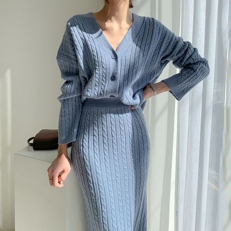 Office Skirt Outfit, Winter Sweater Dresses, High Waist Long Skirt, Knitted Suit, Elegant Dresses For Women, Cable Knit Cardigan, Body Con Skirt, Sweater Set, Winter Sweaters