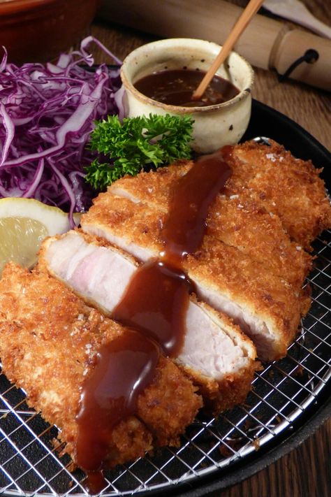 Chicken Tonkatsu Recipe, Tonkatsu Aesthetic, Cheese Tonkatsu, Pork Tonkatsu Recipe, Japanese Tonkatsu, Tonkatsu Pork, Japanese Food Traditional, Pork Recipe, Western Food