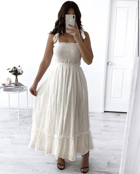 White Dress Outfits, Holy Girl, White Dress Outfit, Fashion Things, Elastic Top, Modesty Fashion, Long White Dress, Online Clothing Store, Pinterest Closet