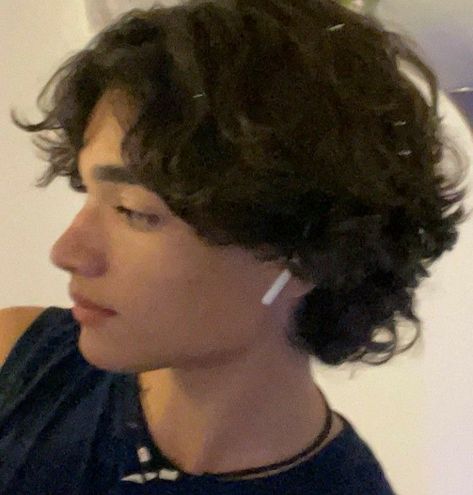 Short Curly Hair Men Black, Ftm Haircuts Curly, Black Curly Short Hair, Black Vibes, Wolf Hair, Men Haircut Curly Hair, Wavy Hair Men, Hair Inspiration Short, Regulus Black