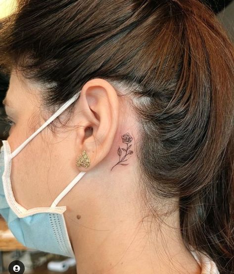 Tiny Flower Tattoo Behind Ear, Peony Behind Ear Tattoo, Peony Tattoo Behind Ear, Earlobe Tattoos For Women, Behind Ear Tattoo Rose, Ear Tattoos Flower, Behind The Ear Tattoo Ideas Small Meaningful, Tulip Tattoo Behind Ear, Under The Ear Tattoo