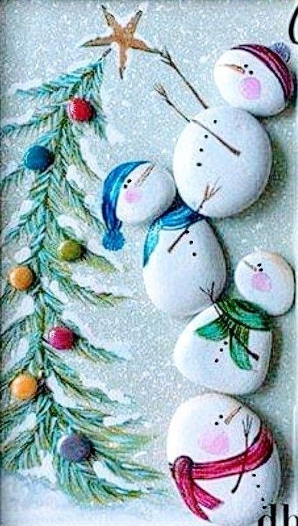 Christmas Pebble Art, Diy Rock Art, Painted Rocks Craft, Christmas Rock, Handmade Christmas Crafts, Art Stone, Rock Painting Designs, Stone Crafts, Holiday Crafts Christmas