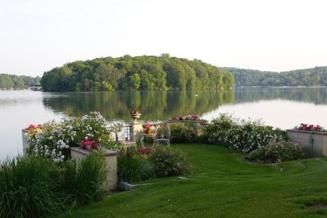 Outdoor Gathering Area, Lakeside Garden, Fine Gardening Magazine, Fine Gardening, Magical Garden, Home Landscaping, Unique Gardens, Garden Photos, Garden Lovers