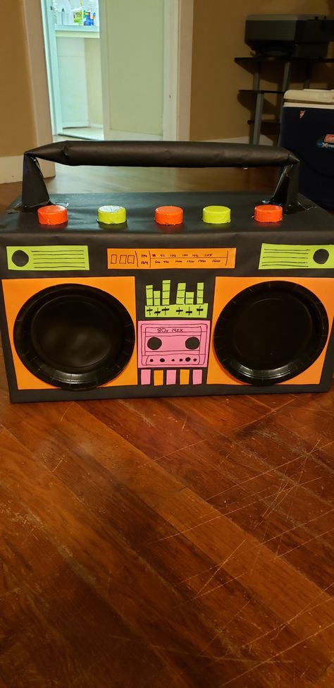 How To Make A Boom Box Out Of Cardboard, Diy Cardboard Boombox Prop, 80s Boombox Diy, Diy Boombox Projects, Diy Boom Box Cardboard, Boombox Valentine Box Ideas, Cardboard Boombox Diy, 1980 Birthday Party Ideas, Boom Box Diy