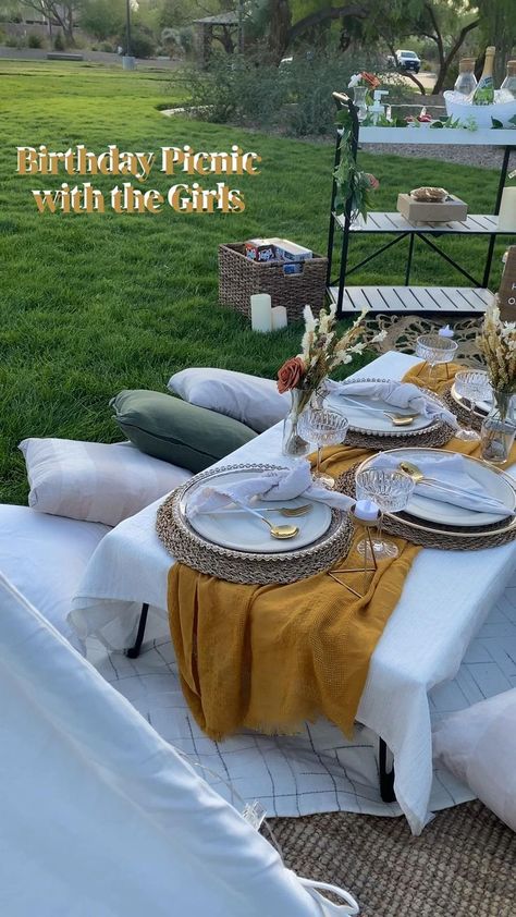 Birthday Picnic with the Girls in 2022 | Picnic decorations, Picnic, Picnic inspiration Outdoor Picnic Table Aesthetic, Manly Picnic Ideas, Lux Picnic, Backyard Party Food, Picnic Business, Summer Backyard Parties, Party Rental Ideas, Picnic Party Decorations, Picnic Decor