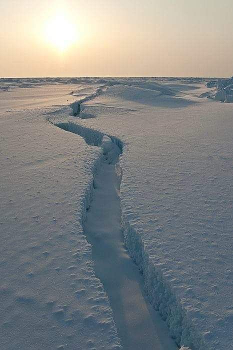 Arctic Landscape, Winter Sunset, Natural Art, New Earth, Dark Matter, Snow Storm, Nature Wall, Winter Aesthetic, South Pole