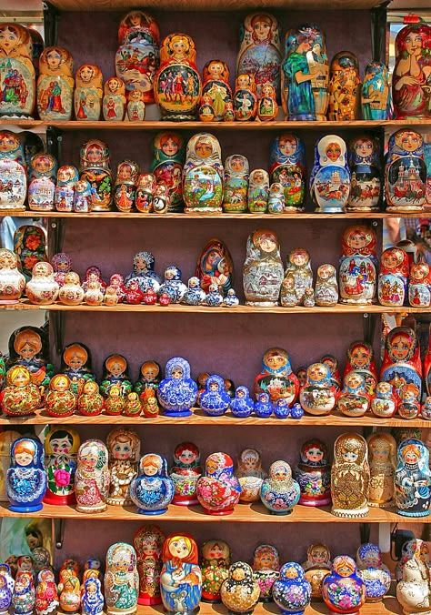 Babushka Dolls, Russia Travel, Russian Culture, St Petersburg Russia, Matryoshka Doll, Russian Nesting Dolls, Russian Doll, Petersburg Russia, Gdansk